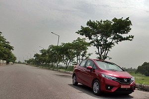 Video: 2018 Honda Jazz review: Can new features make up for lost Magic?