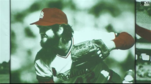 Cardinals honor Bruce Sutter