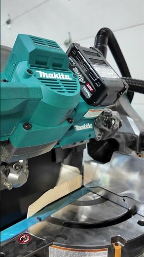 Testing Dust Collection on the Makita GSL04M1 🧐🪚💨