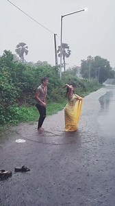 2.3M views · 15K reactions | pure #dance steps satyanash kar diye itna sikhaya fir bhi  vj ko #priyagolani #mansoon #fbreels #barsat | Priya Golani | Facebook