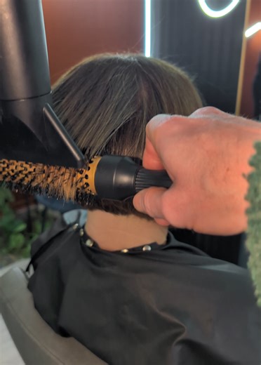 Ultimate Blowout Hairstyle Tutorial for Long Hair