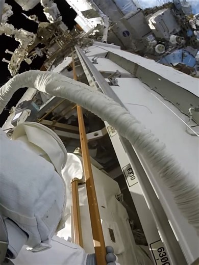 Back in May 2017, NASA astronauts Peggy Whitson and Jack Fischer conducted a spacewalk to replace a failed data relay box and install a pair of wireless antennas. During the mission, Fischer recorded his point of view using a GoPro camera mounted on his suit. Credit: NASA #spacewalk #astronaut #iss #gravity #space #earth
