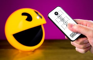 Pac-Man Lamp with Arcade Sound Effects
