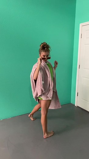 ledc lock in 😜💙 #dancestudio #dance #dancers #dancemoms #theycallmelaquifa