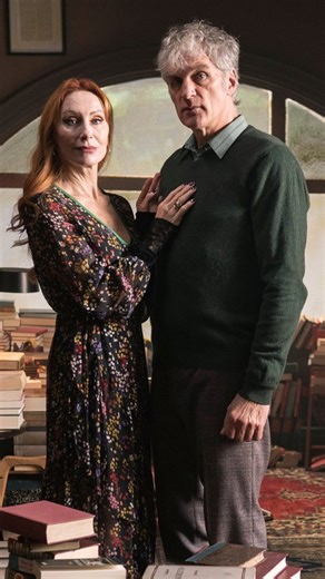 ARD Degeto Film on Instagram: "@andrea.sawatzki und @walter_sittler laufen in den Hauptrollen der romantischen Komödie „Sterben ist auch keine Lösung“ zur Höchstform auf: Während er auf unverhoffte Weise wieder die Liebe für sich entdeckt, hofft sie auf das Ende einer unheimlichen Pechsträhne. Regisseur #IngoRasper inszenierte die abgründige Geschichte als Feel-Good-Movie, das durch tragikomischen Humor und doppelbödige Anspielungen auf den Zeitgeist für allerbeste Unterhaltung sorgt. Seid ihr d