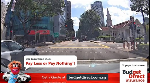 PMD rider on road doesn’t stop while traffic light was red. This could be dangerous as cars with green traffic light may not expect him coming through. _________ Pay less For Car Insurance! Enjoy everyday low prices with Budget Direct - backed by award-winning customer service, rated Exceptional on Feefo. Use code ROADSSG and get up to $50 in e-shopping vouchers when you buy online. Terms apply. Get your quick car insurance quote today! https://bit.ly/ROADSbdi SG | ROADS.sg
