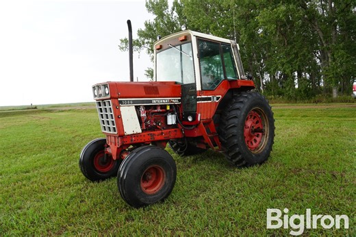 1980 International 1086 2WD Tractor | Agriculture