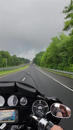 When the sky's decided NOW is a good time to downpour #bikelife #harleydavidson #adventure