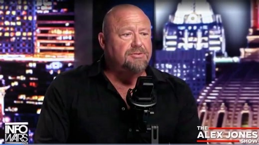 Right-wing conspiracy theorist Alex Jones doubles down on criticism of former ally Trump : 'We’re in free fall'