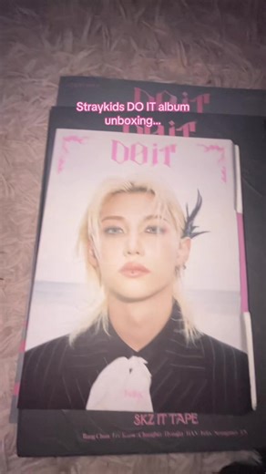 shall i release her chat..? @🖤✿𝓳𝓾𝓵𝓲𝓪✿🖤 (GUYS I AM NOT A SOLO STAN!!! i just simply thought this would be funny.) || #lockedin #felixsfreckles♡ #fypシ゚viralxyzbcafypシ゚ #2ontinashe #truebeauty