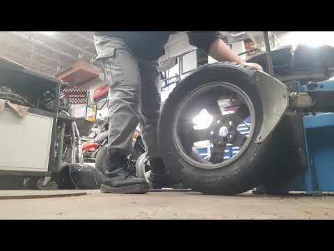 How To Use A Tyre Machine PT1