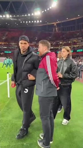 Gabriel, Calafiori and Mosquera are here to support their team-mates 💪🔴