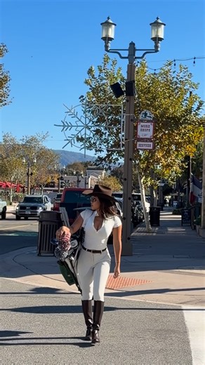 Azar Key on Instagram: "Always thinking about the swing 🏌🏻‍♀️"