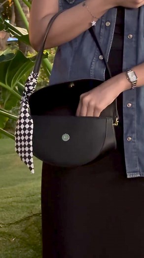 Effortless style starts with these staples. On feature: Dawn Shoulder Bag Shop online at CLN.COM.PH | CLN