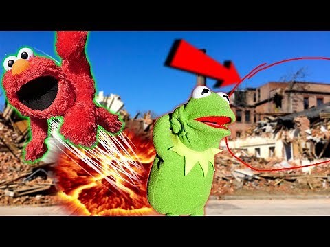Elmo and Kermit The Frogs BIGGEST FREAK OUT EVER PART 2 Ft AreUsuperCereal!