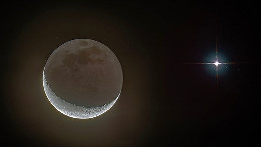 Is it a full moon today? What planet and bright star is shining next to the moon tonight?