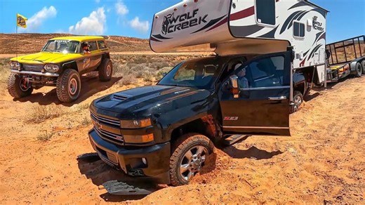 187K views · 3.1K reactions | This Sand Swallows Everything! | Matt's Offroad Recovery | Facebook