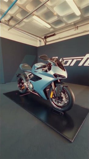 Is this the prettiest Superbike right now?! #norton #nortonmanxr