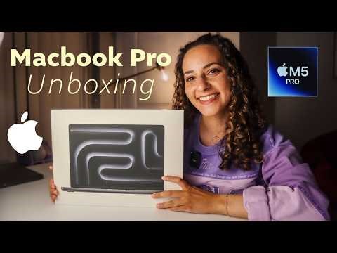 Unboxing the MacBook Pro (M5 Pro) 💻 | (first setup + what’s in the box!)