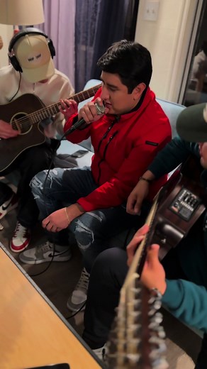 Nuevo lanzamiento de MF por Julian Mercado