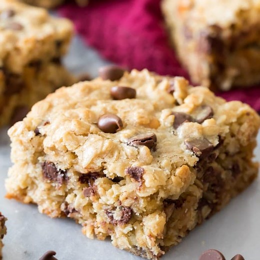 Oatmeal Cookie Bars