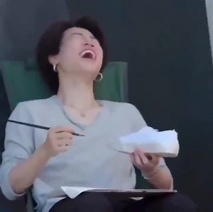 do y'all remember when yoongi fell down while tryna hit that high note ©niym_157 | Bangtan PH