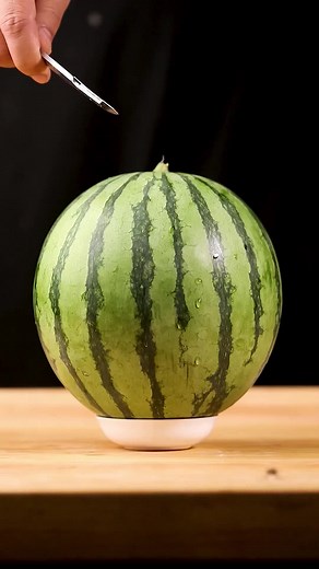 367K views · 2.6K reactions | Peeling a watermelon (Satisfying ASMR) | Lilyon DIY | Facebook