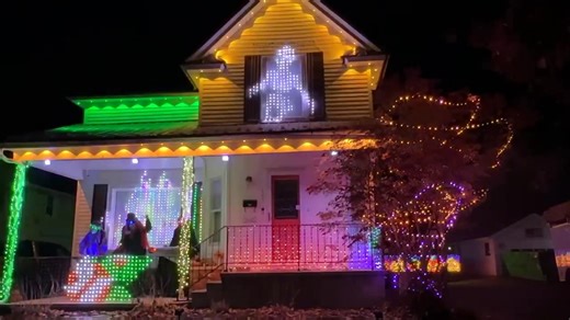 27K views · 519 reactions | WYOMING COUNTY Halloween lights and sounds in Warsaw, NY Submitted video Ryan and Kim Ingles | Video News Service | Facebook