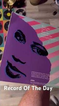 Aretha Franklin – “Who’s Zoomin’ Who” (1985) 💜 80s soul groove from the Queen of Soul. #Vinyl #Soul