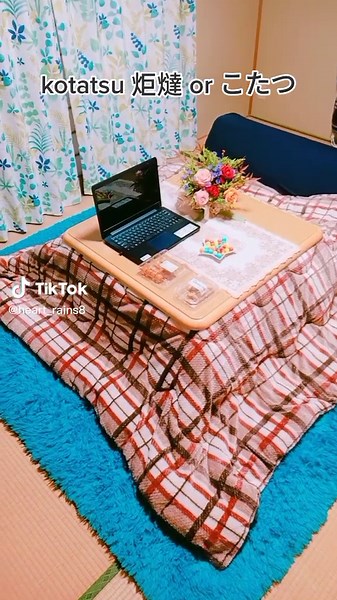 kotatsu ( 炬燵 or こたつ) a Japanese traditional heated table, this will be our Winter savior, arigato gozaimazu Yoko San😍🇯🇵🍁 💐🍐🍑🌺🌷🌼🌿🪴🌹🌸 #AutumnSeason2022🎄🍂🍁🌿 #winterseason❄️☃️ #JapaneseCulture 🎎 #Japan🇯🇵 #traditional #Japanesetradition🎎🥢💐 #household #householdtradition🍂 #table #kotatsu #heat #electricheater #japanesekotatsu🍀🍁🌻 #home🏘️🏠🏡🌼🏵️💐🌺 #fyp #fypシ #fypage #foryoupage