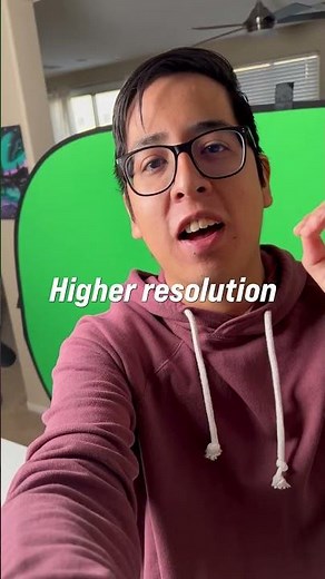 How to Film on a Green Screen Like a PRO in just 60 seconds!