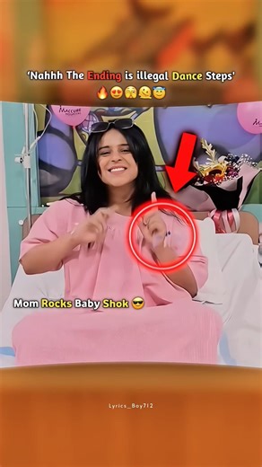 Mom Rock Baby Shok || Mom Viral Dance || WhatsApp (Lyrics) Dance Status