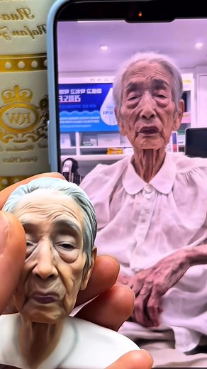 All we need is one clear photo to make this 😊. #loss #CustomKeepsake #lovedones #inlovingmemory #customgifts #familyloss #3DFigurine | Memofigurines