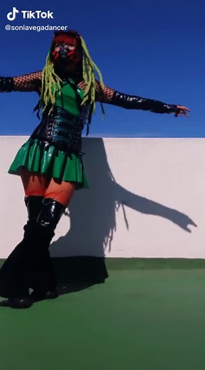 song : millennia sirius#cybergoth #style #dancer #industrialdance #bsas