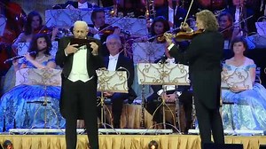 Andre Rieu și Gheorghe Zamfir, concert magic la Cluj. ”Publicul din România este fantastic” - Știrile ProTV