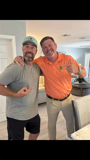 𝐓𝐡𝐢𝐫𝐬𝐭𝐲 𝐓𝐡𝐮𝐫𝐬𝐝𝐚𝐲𝐬 was a success! Started the day with Marketing Madness Palm Beach Gardens, then hosted a successful brokers open. I’m so grateful for all the love and support from my fellow colleagues. I forgot to take so many pictures. Until next time, Happy Halloween 🎃 Cheers 🥂 | Jeremy Blum