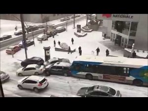 MONTREAL CANADA CRAZY FUNNY SNOW & ICE CAR ACCIDENT - Funny Pileup [2016-12-05] (Bonus Footage)