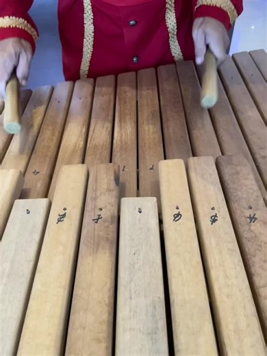 Kolintang: Keajaiban Alat Musik Tradisional Sulawesi Utara