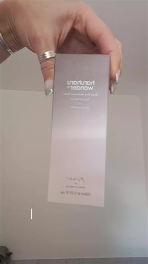 Haruharu Wonder Black Rice is one of my favorite barrier-care routines. The Hyaluronic Toner is light, fragrance-free and deeply hydrating, while the Probiotics Barrier Essence has a milky texture that repairs and strengthens the skin barrier without feeling heavy. The result is calm, hydrated skin with a soft, healthy glow. You can find them on YesStyle, and don’t forget to use my discount code LEANA20 ✨ @haruharu wonder @haruharu wonder Official US @YesStyle @YesStyleInfluencers #haruharuwonde