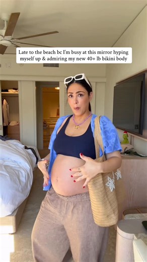 Kellie Gerardi on Instagram: "Already more than 40 pounds up since the start of this pregnancy (and I’m only 24 weeks lol) but I have quite literally never felt better in a swimsuit. Bikini body of my DREAMS."