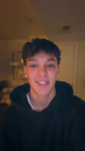 treyoutsidewithit (@treyoutsidewithit)’s video of TikTok Dance