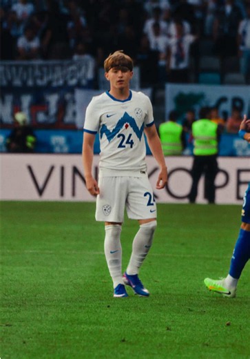 A new milestone. 🇸🇮✍️ Tian Nai Koren became the youngest debutant in the history of the Slovenian National Team. #SrceBije #Slovenia #ZaSlovenijo