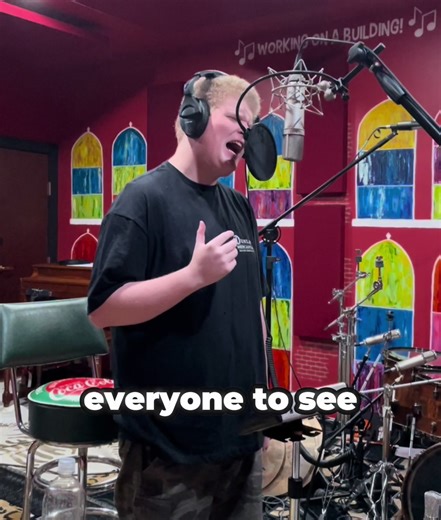 Some people will always discount you. No matter what you do. Dont let people distract you from chasing your dreams. God has a plan for you. Whether your dream is ministry, music, college, military, sports… God has a plan. God bless! #ICMA #GrandOleOpryHouse #SoundOfSmallTownAmerica #Jesus #outlawgospel