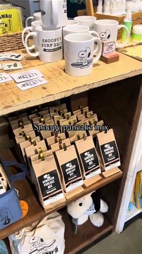 Shopping, Haleiwa, Oahu, Snoopy's Surf Shop from Lauren S. 🌺