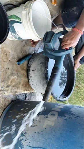 Air blower se water pump kaise banaye.air blower.water pump kaise banaye.#pump #motor #experiment