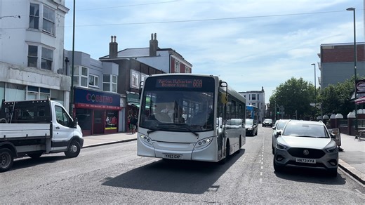 Compass Travel White Livery 4127 (YX63 GXP) ADL Enviro200 Arriving Into Bognor High St On The 66A To Bognor Regis, With Flashes And A Tone! The Legend @Stoney At The Wheel! | #bus #CT4127 #YX63GXP #adlenviro200 #bognorregis