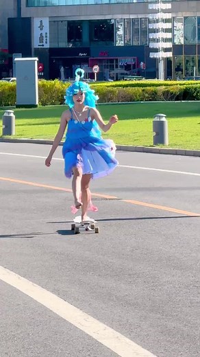 好奇玩輔助位的都長什麼樣子😳 #piko長板 #朵莉亞 #二年級challenge #潮流運動季 #happy車諾恩