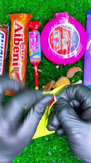 Macaron Eating ASMR #satisfying #candy #funny