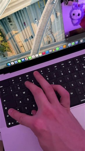 Coolest Mac Feature - iPhone Mirroring. 🤯