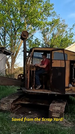 Rescued Lorain: Antique Excavation! 🏛️ #mechanic #mechaniclife #reels #machinery #excavator #viralreels #heavymachinery | Diesel Creek